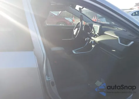 2019 Toyota Rav4 Le z USA, uszkodzony, nr VIN 2T3F1RFVXKW082140